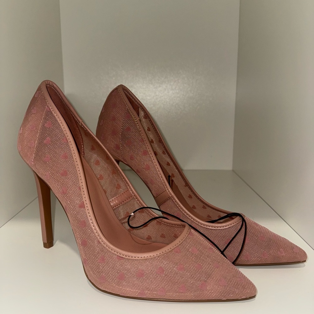Aldo Valentines Day Pink Nude Mesh Heart Heels